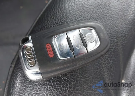 2009 Audi A4 3.2 Premium Plus z USA, uszkodzony, nr VIN WAULK78K99N026485